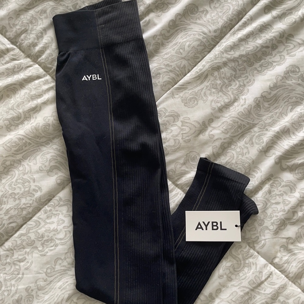 Aybl Black Reflex Seamless leggings